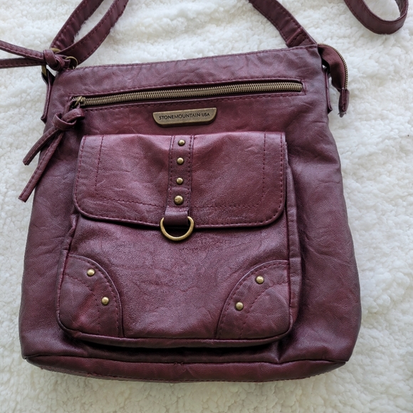 Stone Mountain Crossbody Bag Burgundy - Picture 5 of 5